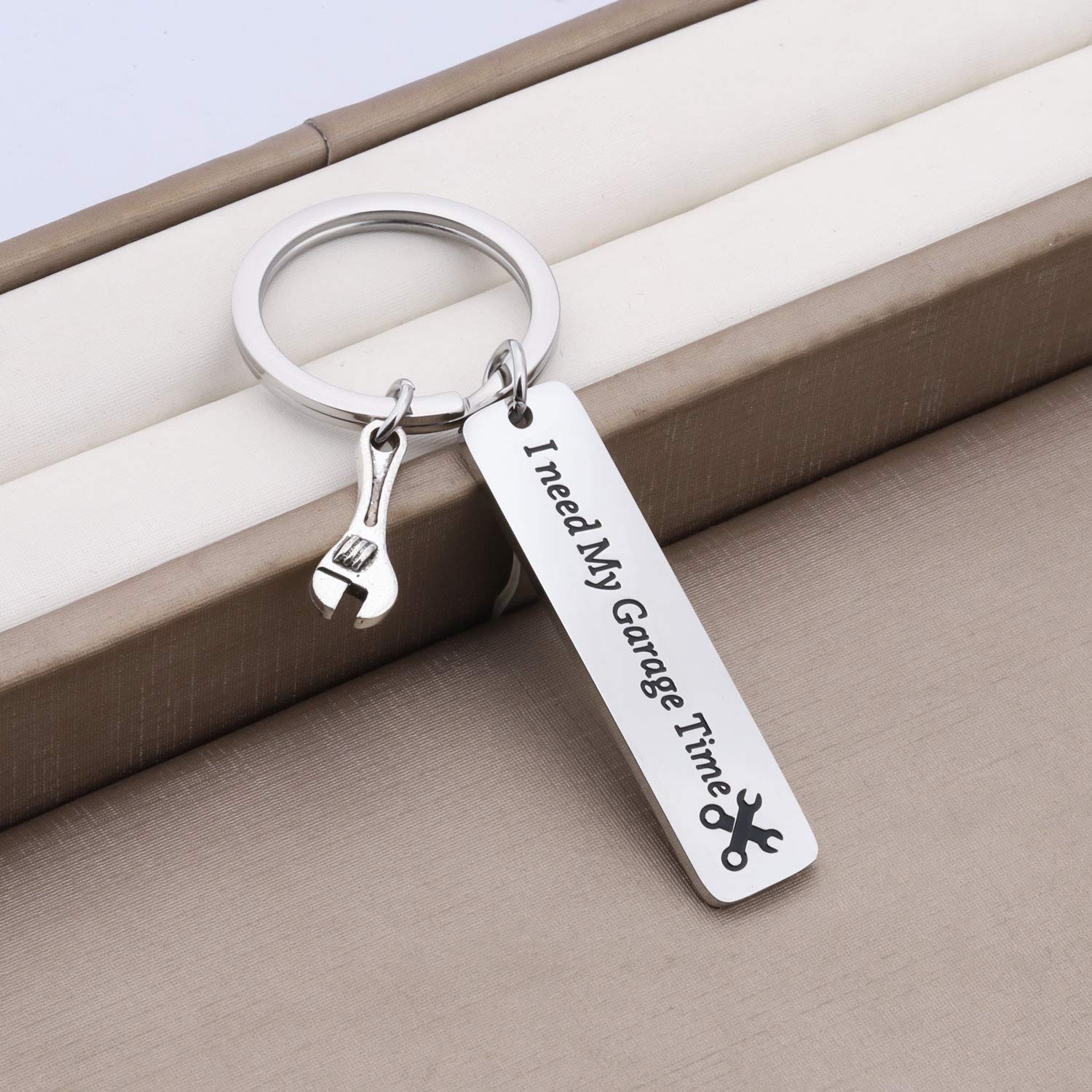 Funny Car Mechanic Keychain - 'I Need My Garage Time' Gift for Car Enthusiasts & Auto Repair Technicians | Durable Metal Key Ring for Mechanics, DIYers & Automotive Lovers - Perfect for Workshop, Garage & Everyday Use