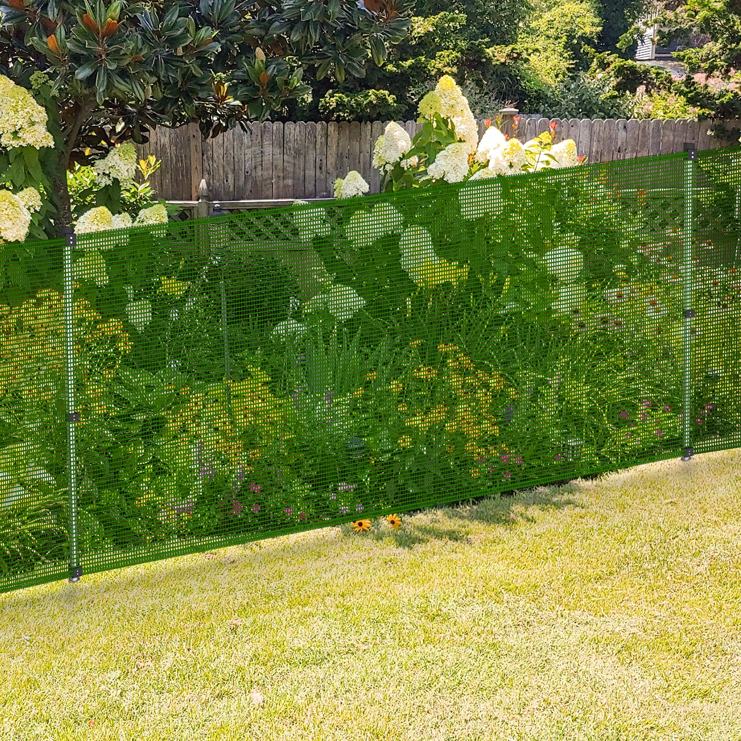 E&K 6' x 108' Green Garden Fence Netting - Heavy Duty Outdoor Mesh Screen for Vegetable Gardens, Chicken Coops, Dog Runs & Rabbit Enclosures - Durable Safety Barrier for Backyard, Patio, Balcony & Deck Protection