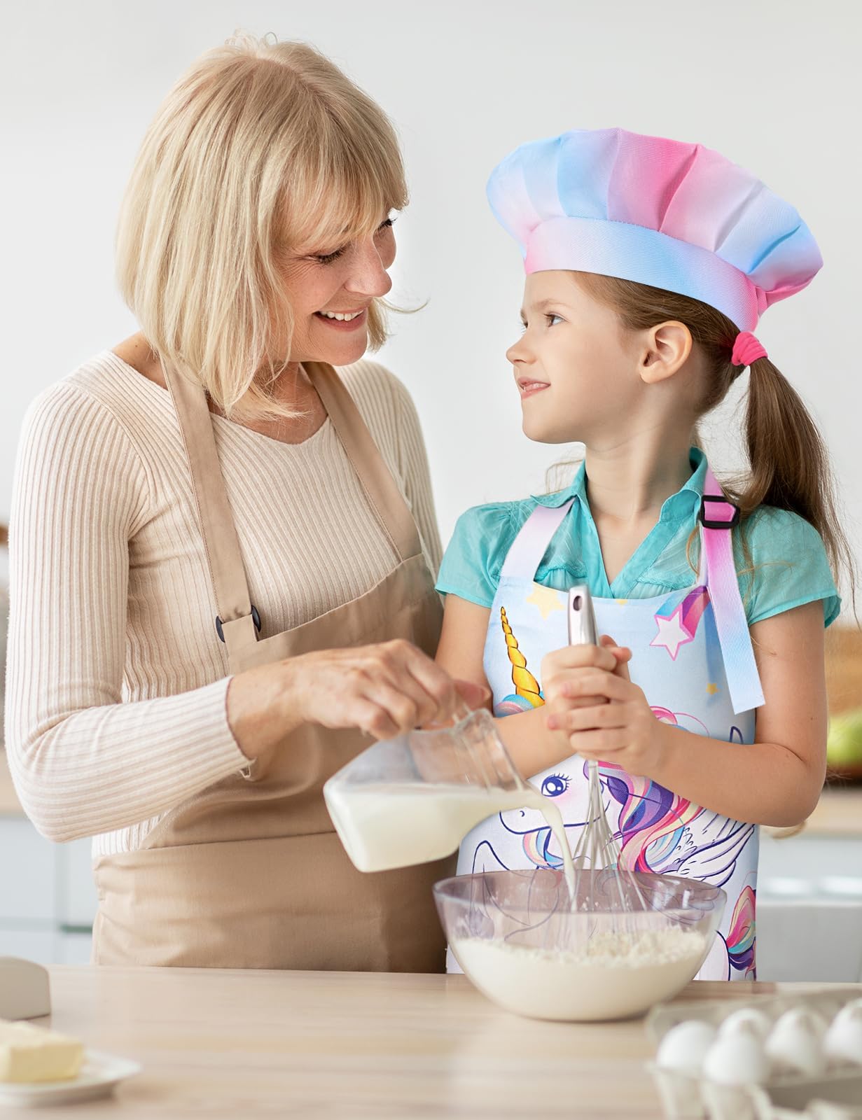 WERNNSAI Kids Aprons and Chef Hat Set for Boys & Girls - Adjustable Art Smock for Painting, Cooking, Gardening - Perfect for Creative Play, DIY Crafts, and Kitchen Activities