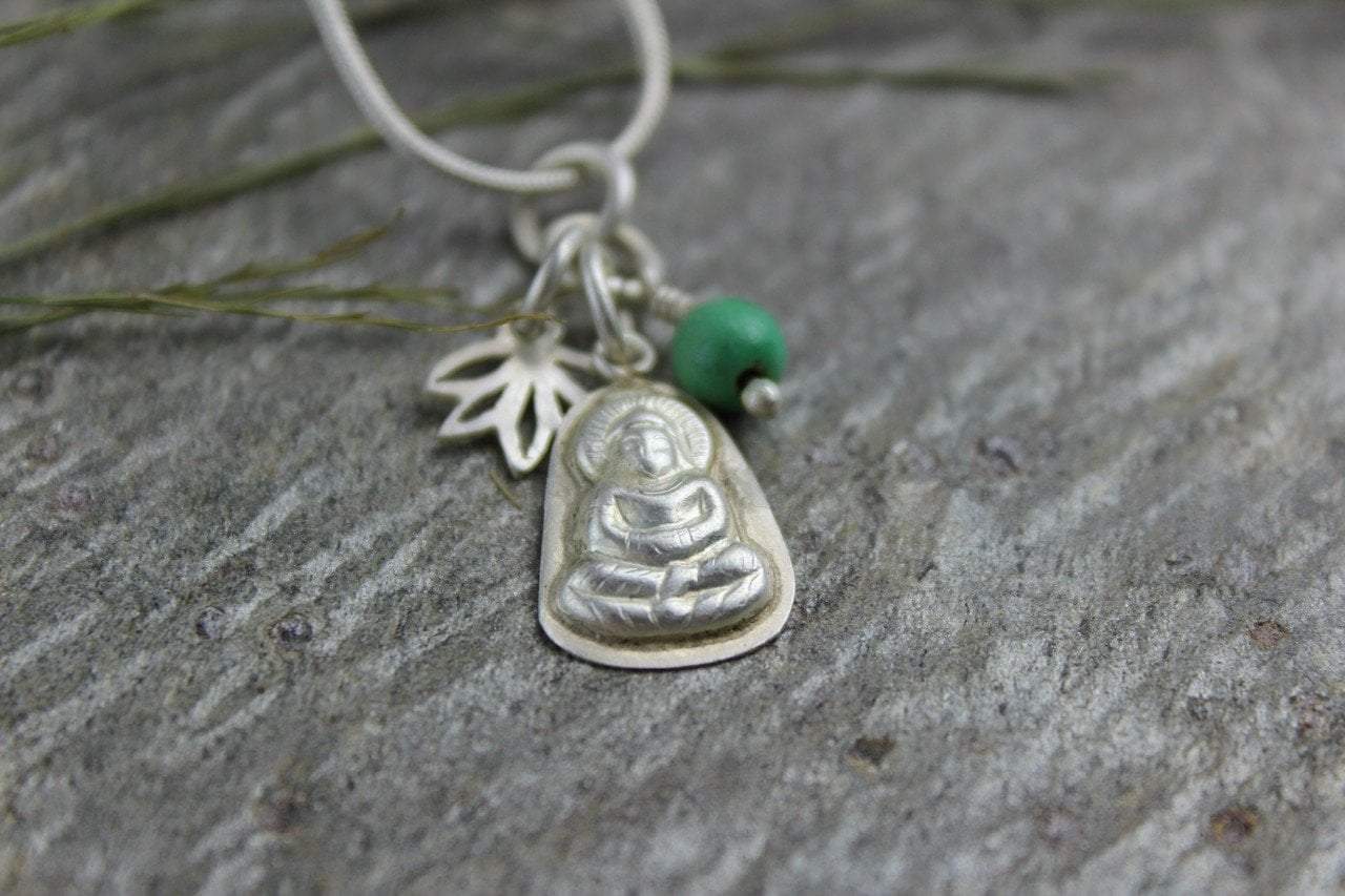 3-Piece Buddha Pendant Necklace - Spiritual Jewelry for Meditation & Yoga - Meaningful Gift for Buddhist Practitioners & Mindfulness Enthusiasts - Perfect for Daily Wear, Meditation Sessions & Spiritual Ceremonies