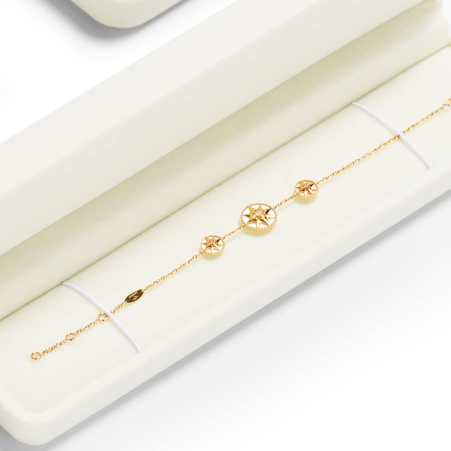 Luxury Velvet Jewelry Storage Box - Organizer for Bracelets, Necklaces & Long Chains - Elegant Gift Box & Display Case for Jewelry Showcase - Perfect for Home, Travel & Gifting