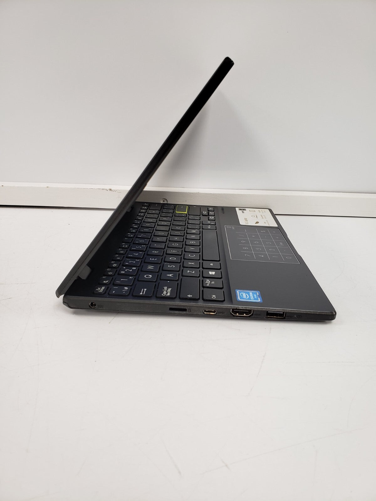 ASUS L210M 11.6
