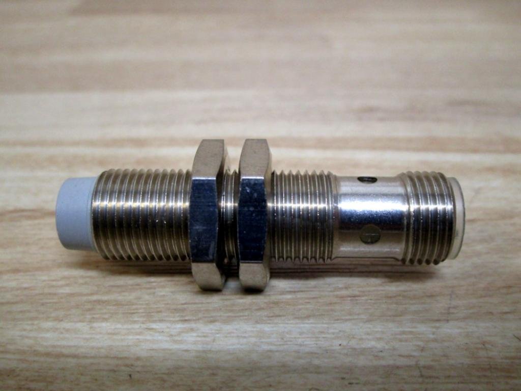 BES 516-356-E5-C-S4 Proximity Sensor Switch T50954 - Industrial Automation, Machine Safety & Position Detection