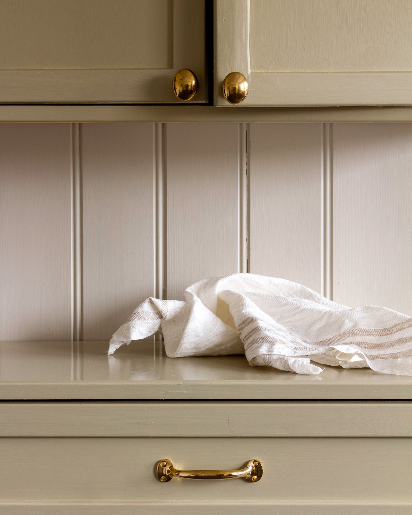 Knopp 40mm Untreated Brass Oval Knob - Perfect for Cabinets, Drawers, and Vintage Furniture Hardware