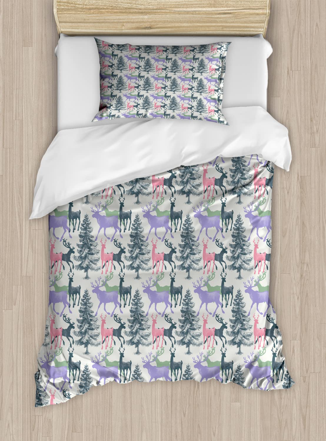 Ambesonne Deer Duvet Cover Set - Winter Christmas Themed Pine Tree & Animal Antlers Design - 2 Pack California King Size Bedding Set with 2 Duvet Covers & 4 Pillowcases - Perfect for Holiday Decor, Cozy Winter Nights & Festive Bedroom Makeover