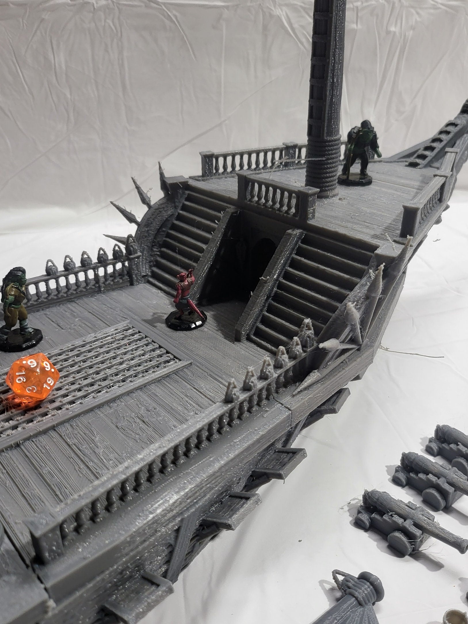 28mm Scale Warship Miniature - Battleship & Frigate Models for Dungeons and Dragons, Wargaming, and Tabletop RPG Scenes | Perfect for Naval Combat, Fantasy Adventures, and Collector Displays