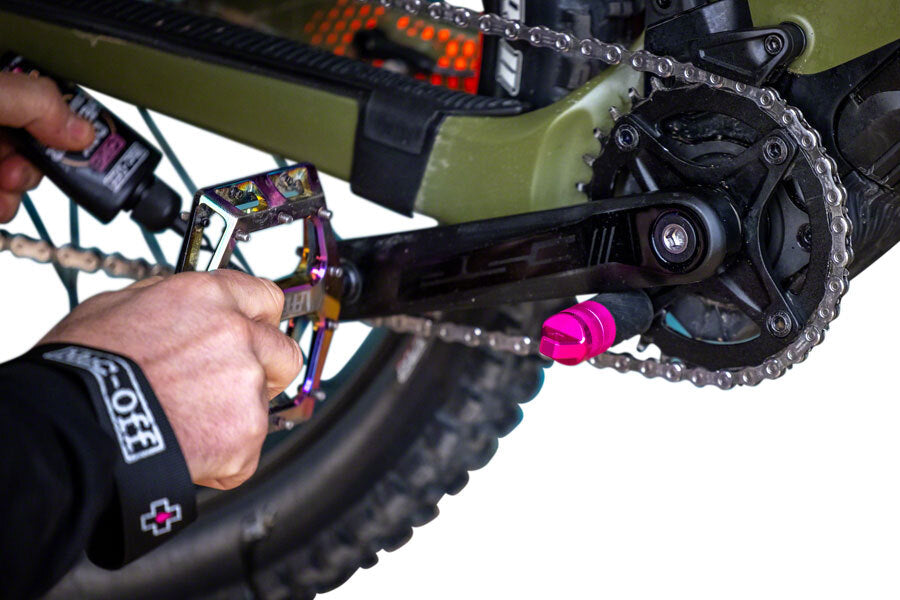 Muc Off eBike Drivetrain Cleaning Tool Kit - Bike Chain Cleaner & Degreaser for Electric Bicycles - Perfect for Mountain, Road & Commuter eBikes - Ideal for Home & Professional Bike Maintenance