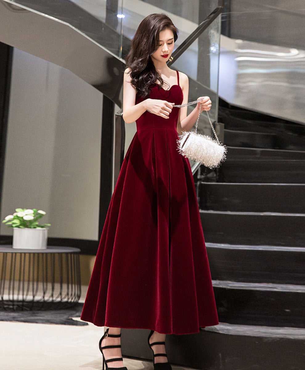Elegant Burgundy Sweetheart Neckline Tea Length Prom Dress for Bridesmaids | Formal Evening Gown for Weddings, Dances & Special Occasions