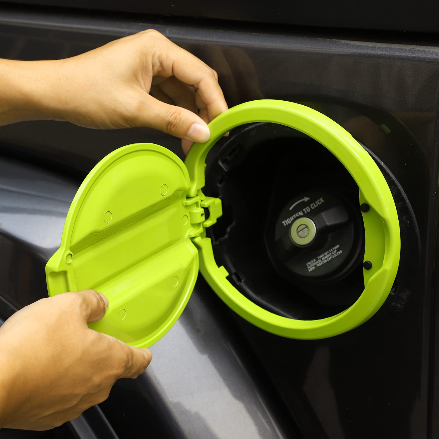 Aluminum Alloy Fuel Tank Cover Gas Cap for 2018-2024 Jeep Wrangler JL (2/4 Door) - Durable Exterior Accessory in Green | Off-Road Protection & Style Upgrade