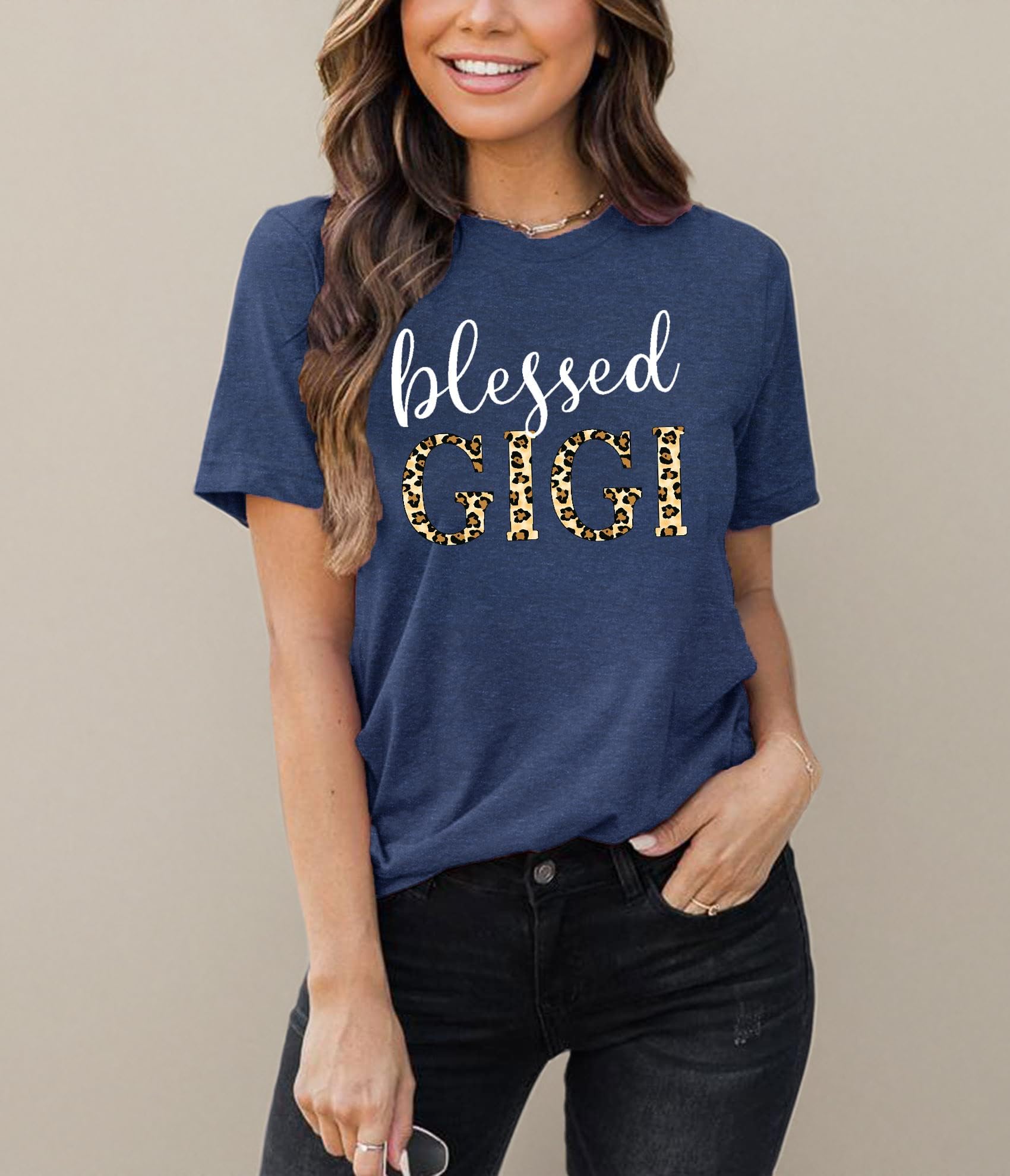 Blessed Gigi T-Shirt for Grandma - Women's Leopard Print Graphic Tee - Cute Mimi Gigi Shirt for Grandmothers - Perfect for Family Reunions & Birthday Gifts