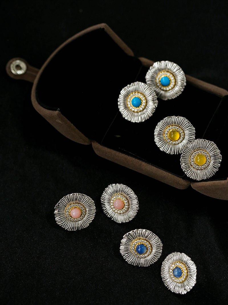 Buccellati Inspired Daisy Ear Clip Stud Earrings - Gold Plated Floral Jewelry for Women - Perfect for Weddings, Parties & Everyday Wear