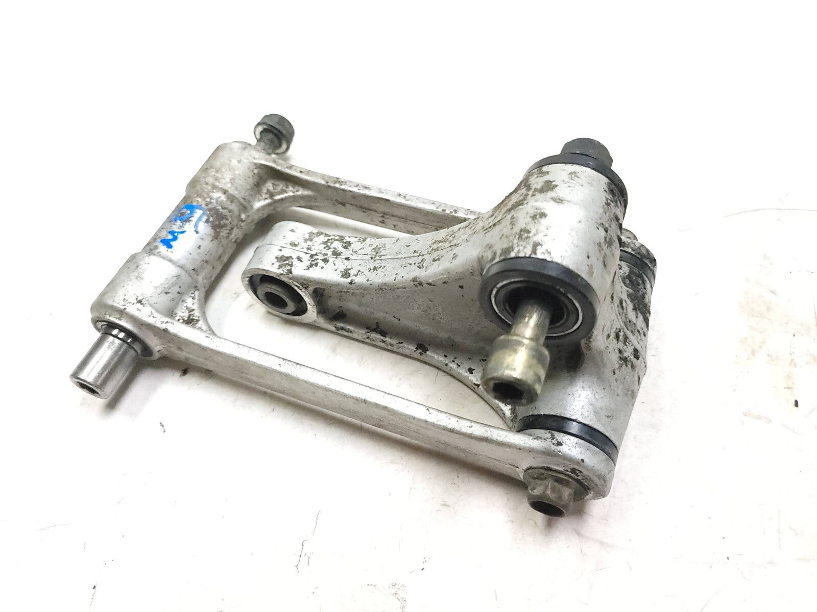 2004-2005 Honda CBR1000RR Rear Shock Absorber & Suspension Linkage - OEM Replacement Part (12k Miles) - Perfect for Motorcycle Repair & Performance Upgrade