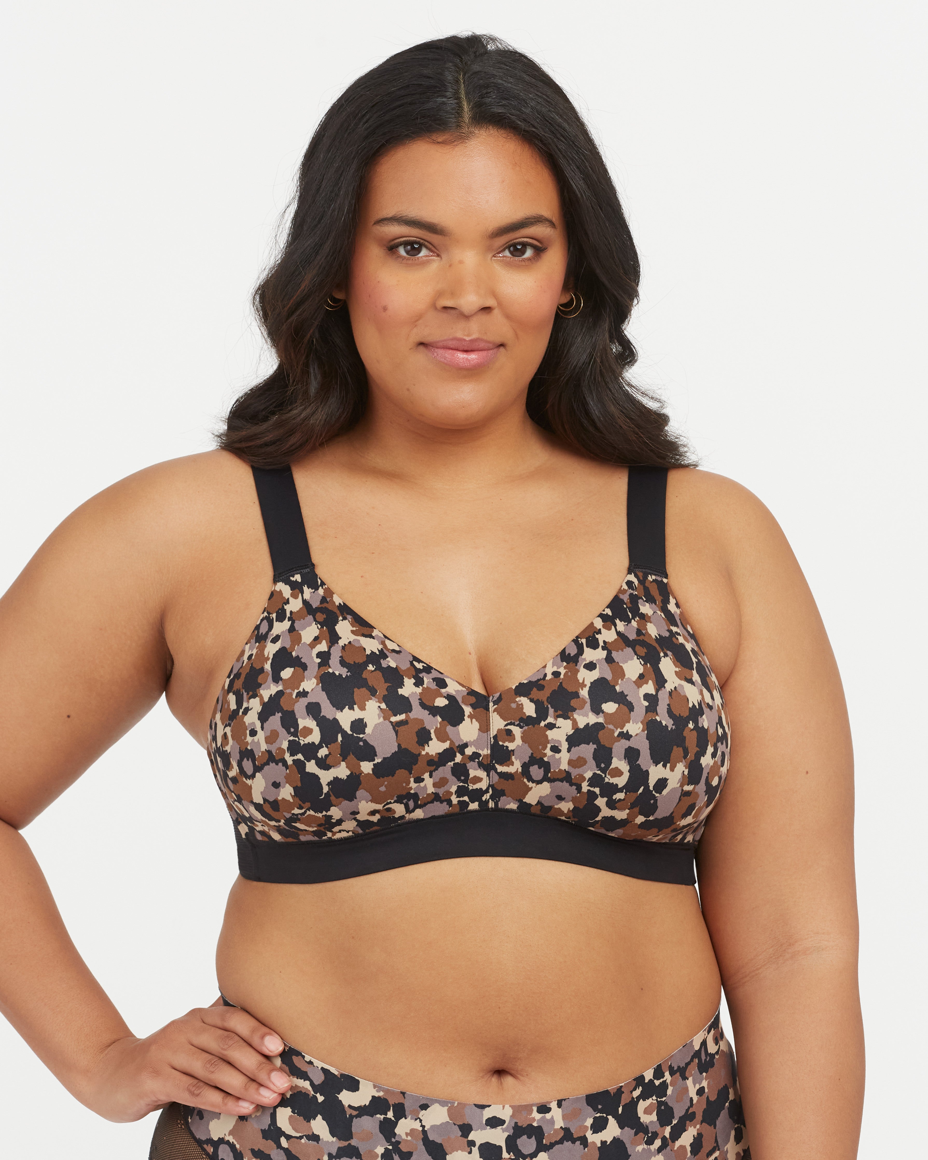 SPANX Smooth Comfort Lightly Lined Bralette - Wireless Support for Everyday Wear, Yoga & Lounge