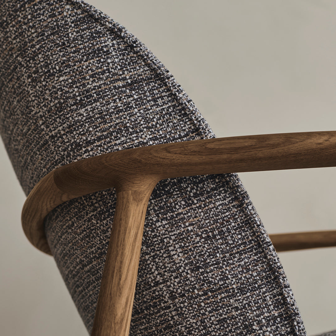 Bowie Lounge Chair - Modern Accent Chair for Living Room, Bedroom & Office - Comfortable Upholstered Armchair with Wooden Legs - Perfect for Relaxing, Reading & Lounging