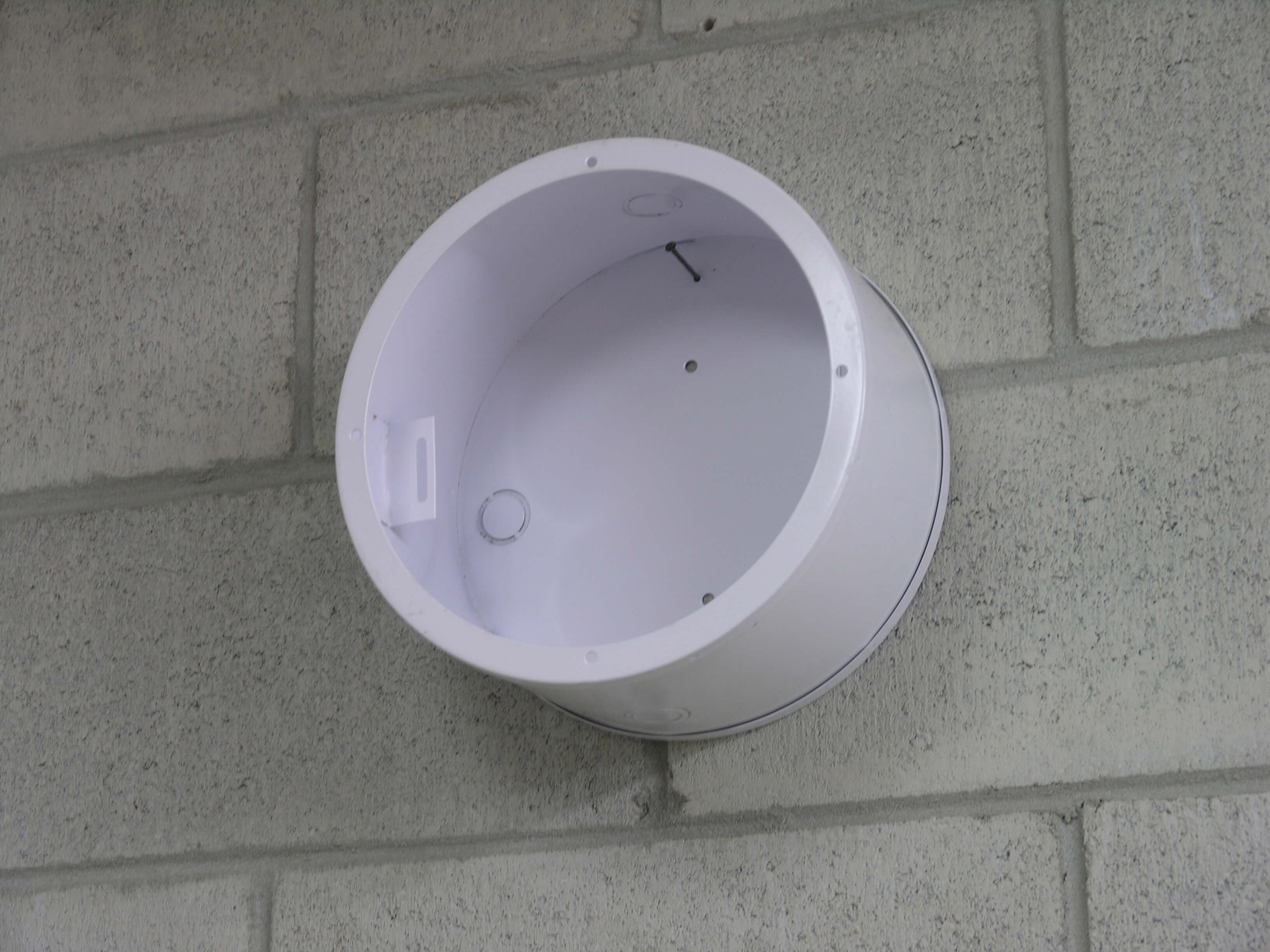 McBride SMC11EA 5W White Surface Mount Back Box - Electrical Junction Box for Ceiling & Wall Wiring - Ideal for Home, Office & Commercial Lighting Installations
