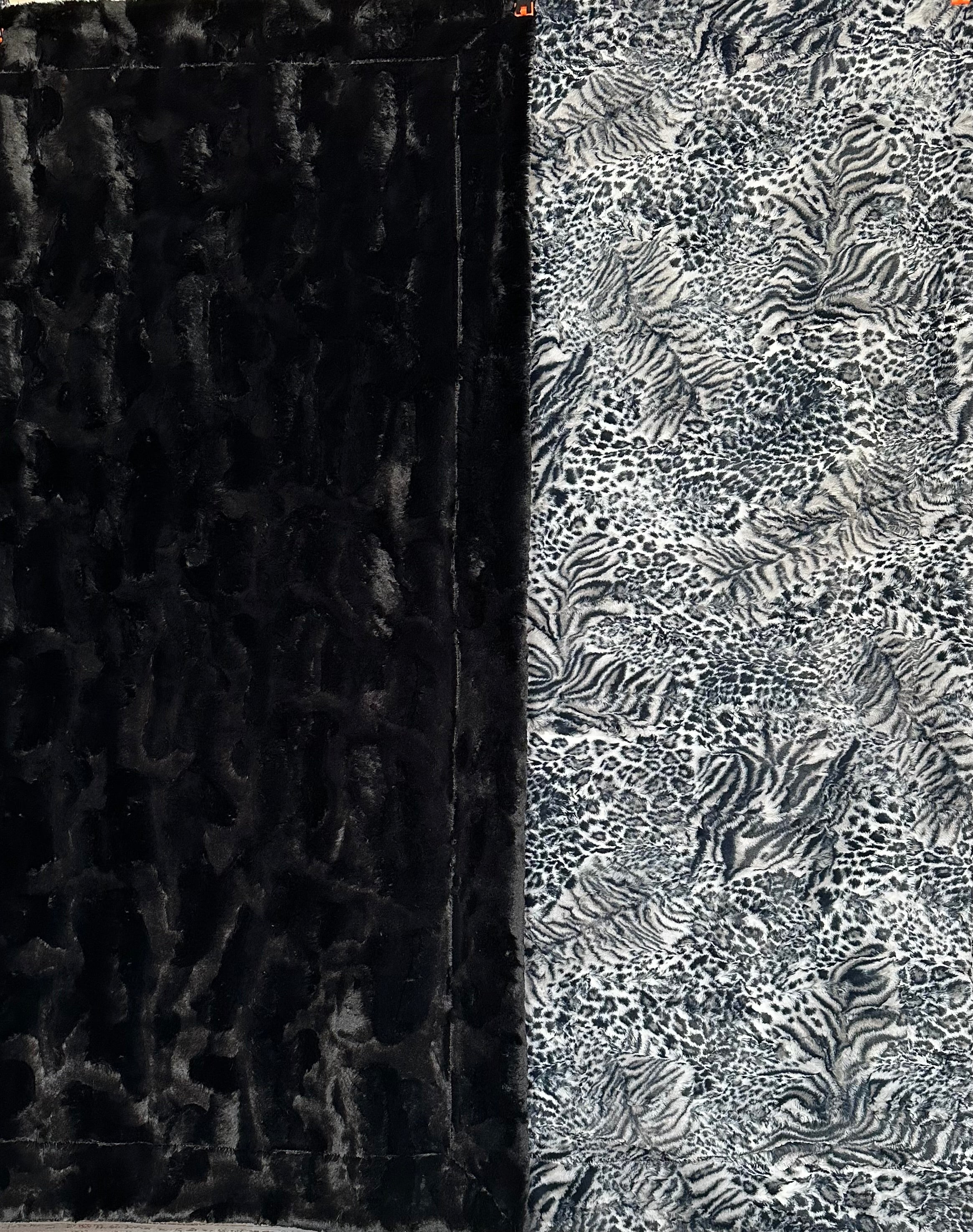 Luxury Extra Wide 60x81 Minky Blanket - Soft Black Animal Print Design for Bed, Sofa & Nursery - Cozy Throw for Adults & Kids