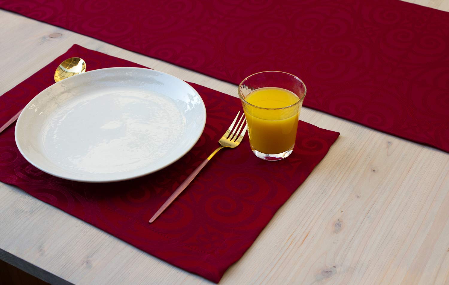 90 Inch Red Table Runner - Cranberry Dresser Scarf for Dining, Coffee & Outdoor Tables | Burgundy Table Decor for Fiesta, Dinner Parties, Weddings, Thanksgiving, Halloween & Christmas | Perfect for Holiday Decorations, Home Styling & Special Events