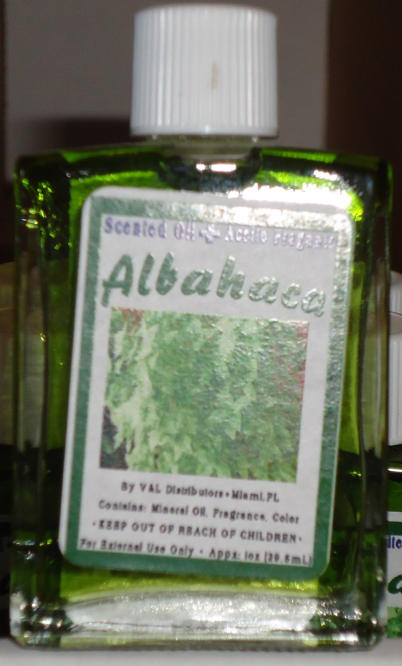 Pure Basil Essential Oil (Albahaca) for Aromatherapy, Relaxation & Skin Care - 100% Natural & Therapeutic Grade
