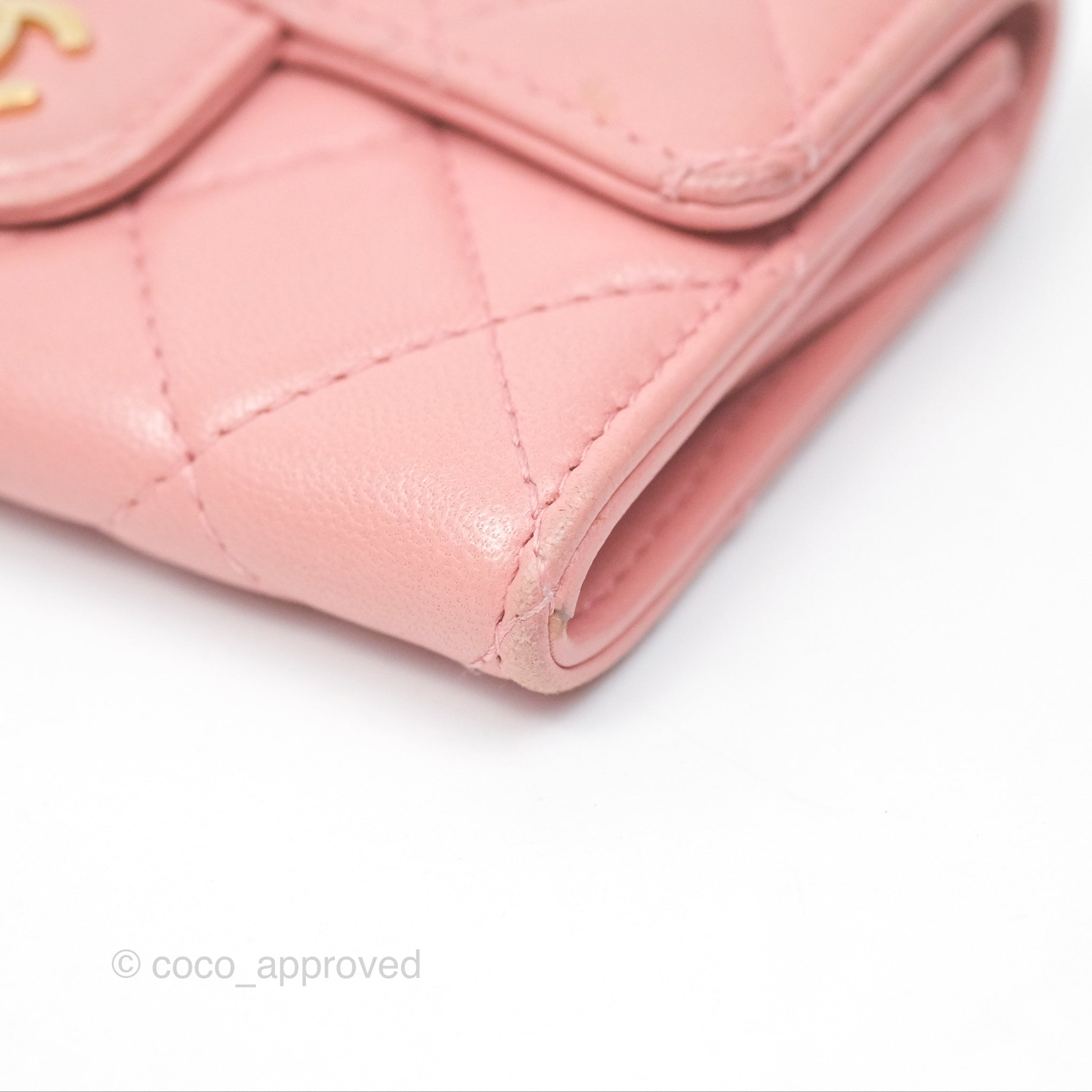 Chanel Classic Flap Card Holder in Pink Quilted Lambskin with Gold Hardware - Luxury Wallet for Women, Perfect for Everyday Use & Special Occasions