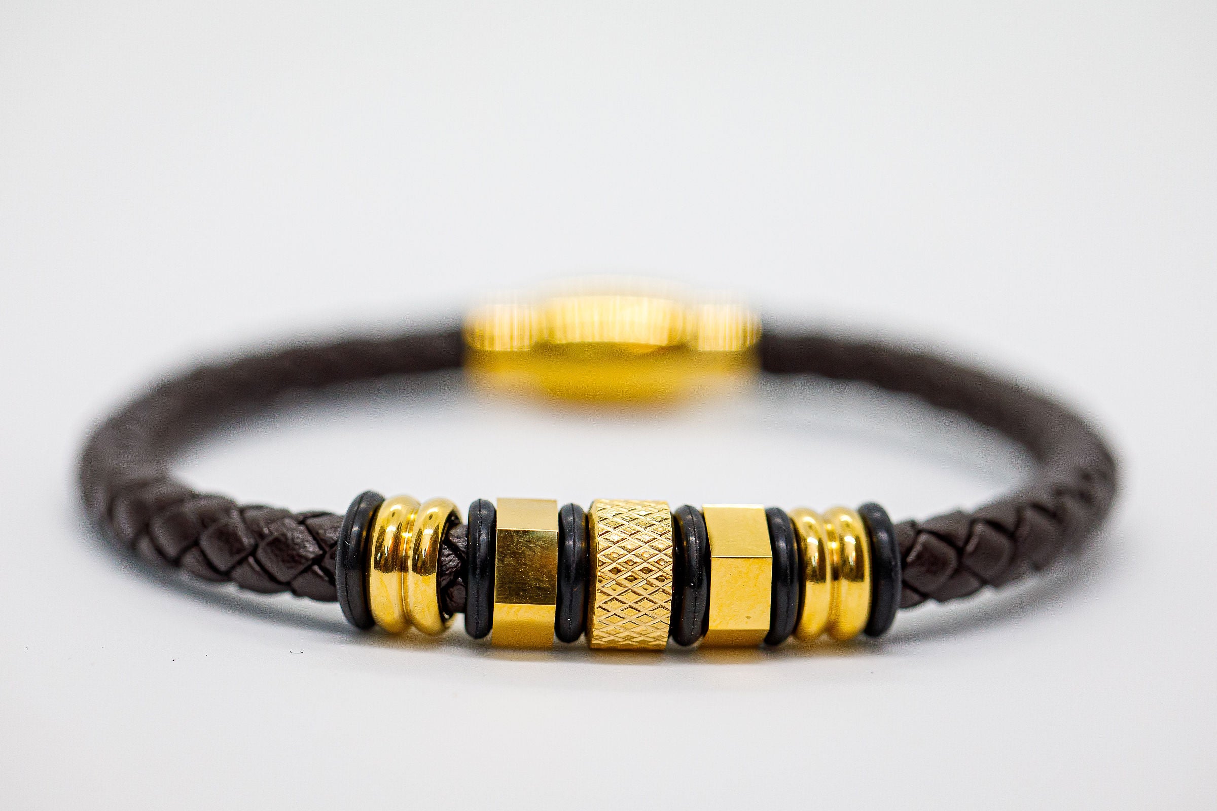 Handmade Brown Braided Leather Bracelet for Men & Women - Adjustable Wrap Bracelet for Casual Wear, Boho Style, Gifts for Him or Her - Perfect for Everyday Fashion & Outdoor Adventures