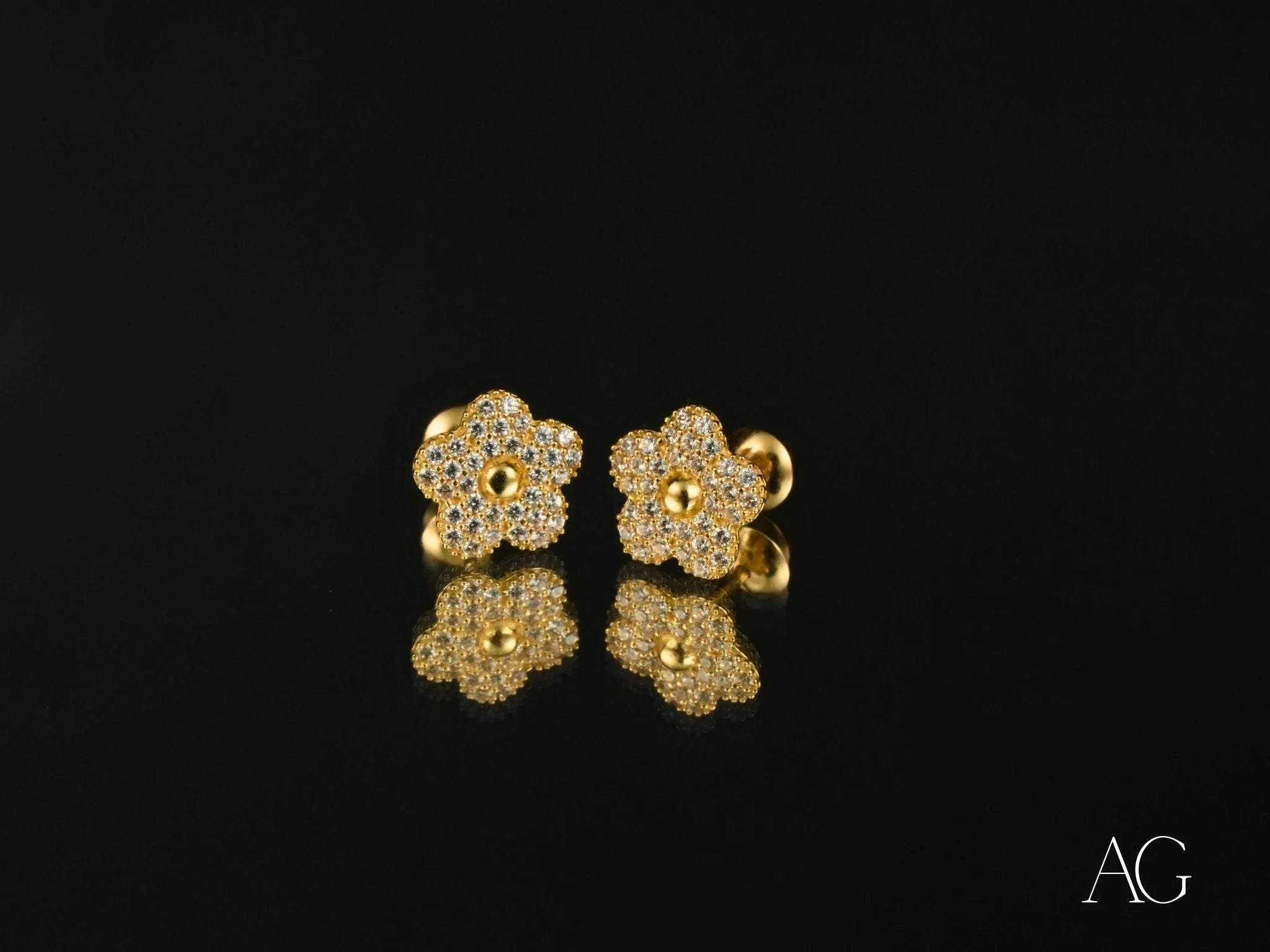 18K Gold CZ Flower Earrings for Women - Elegant Blossom Sparkle Dangle Earrings - Perfect Gift for Birthday, Anniversary & Wedding Jewelry