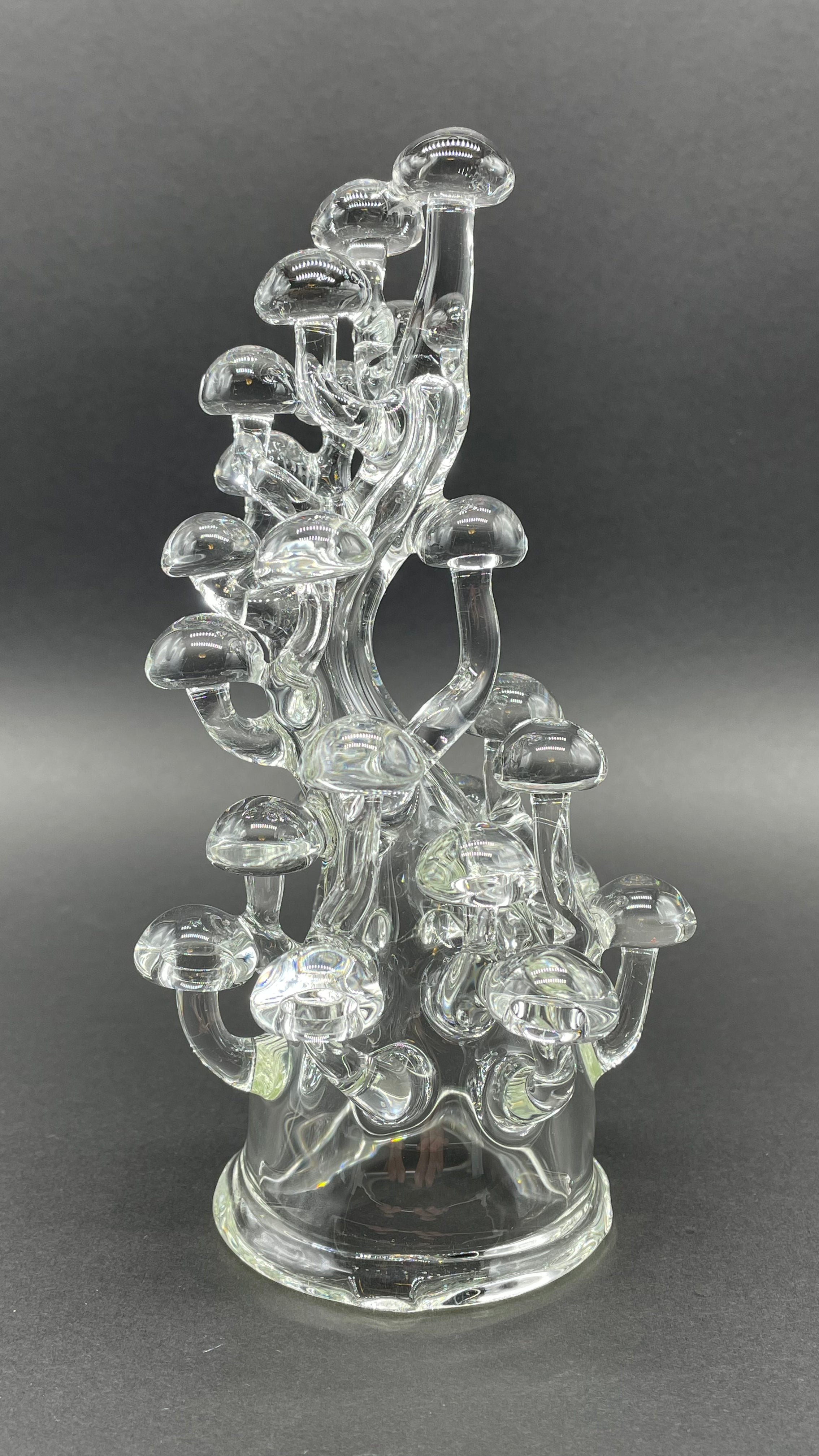 Elegant Tall Clear Glass Mushroom Sculpture - Modern Home Decor for Living Room, Office & Garden - Unique Artistic Centerpiece for Indoor & Outdoor Spaces