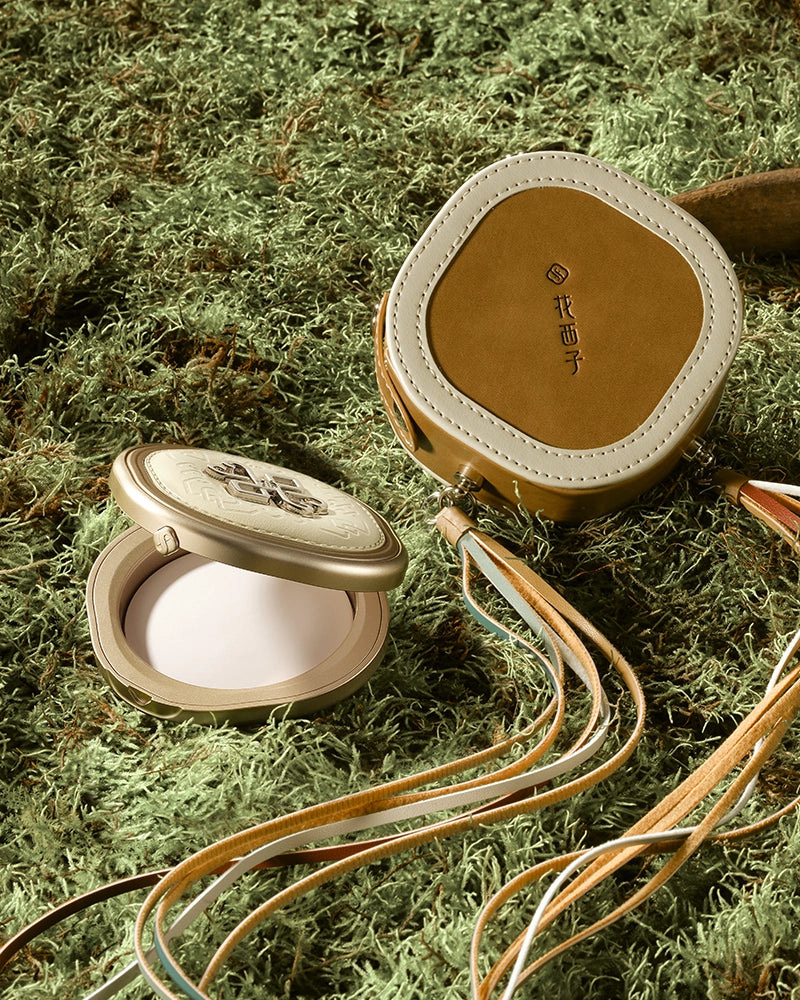 Flawless Jade Breathable Pressed Powder - Oil Control & Matte Finish Makeup | Perfect for Daily Wear & Special Occasions