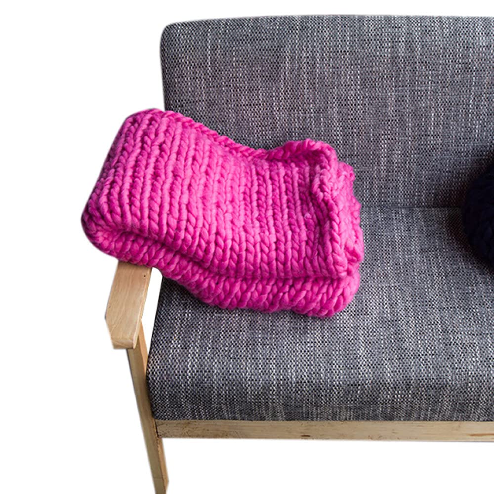 Hand Knitted Chunky Knit Blanket - 80x80cm Soft Thick Yarn Throw for Winter - Rose Red Cozy Sofa & Bed Blanket - Perfect for Living Room, Bedroom & Gift Giving