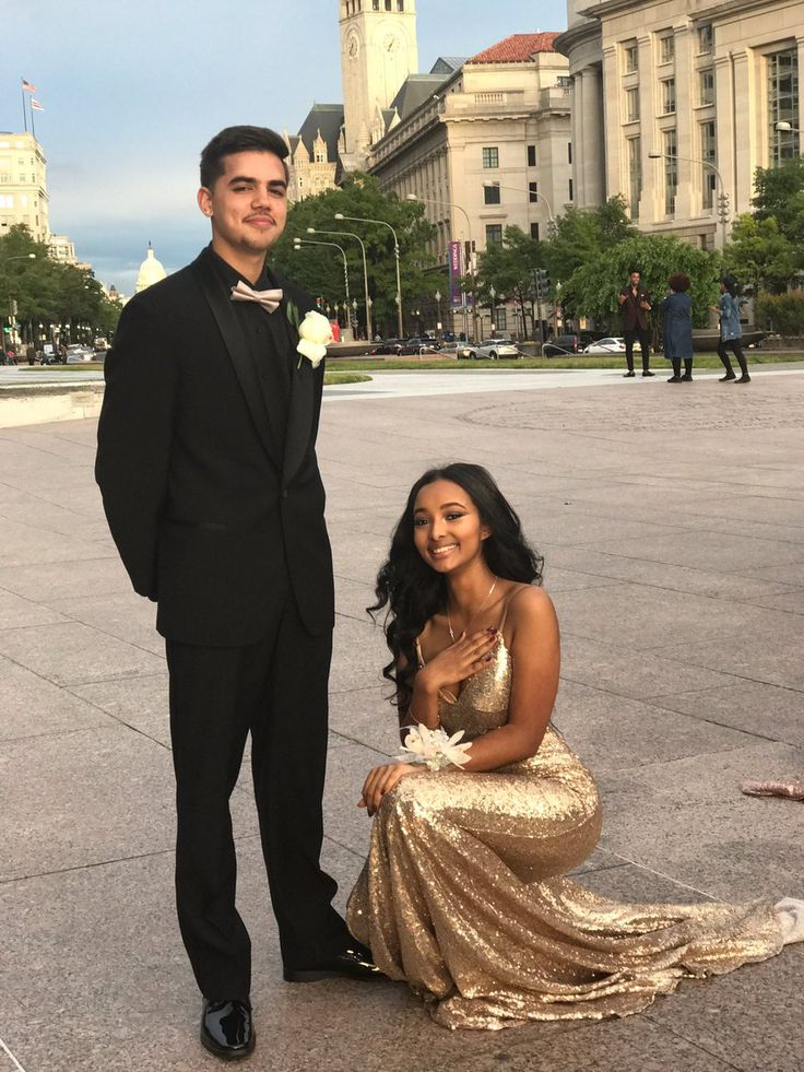 Elegant Champagne Sequin Mermaid Prom Dress for Women - Perfect for Evening Gala, Formal Dance & Special Occasions