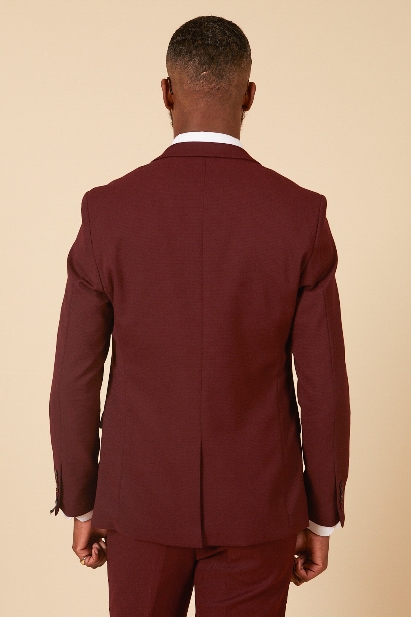 Premium MAX Wine Three Piece Suit for Men - Formal Business Attire & Wedding Outfit - Perfect for Office, Cocktail Parties & Special Events