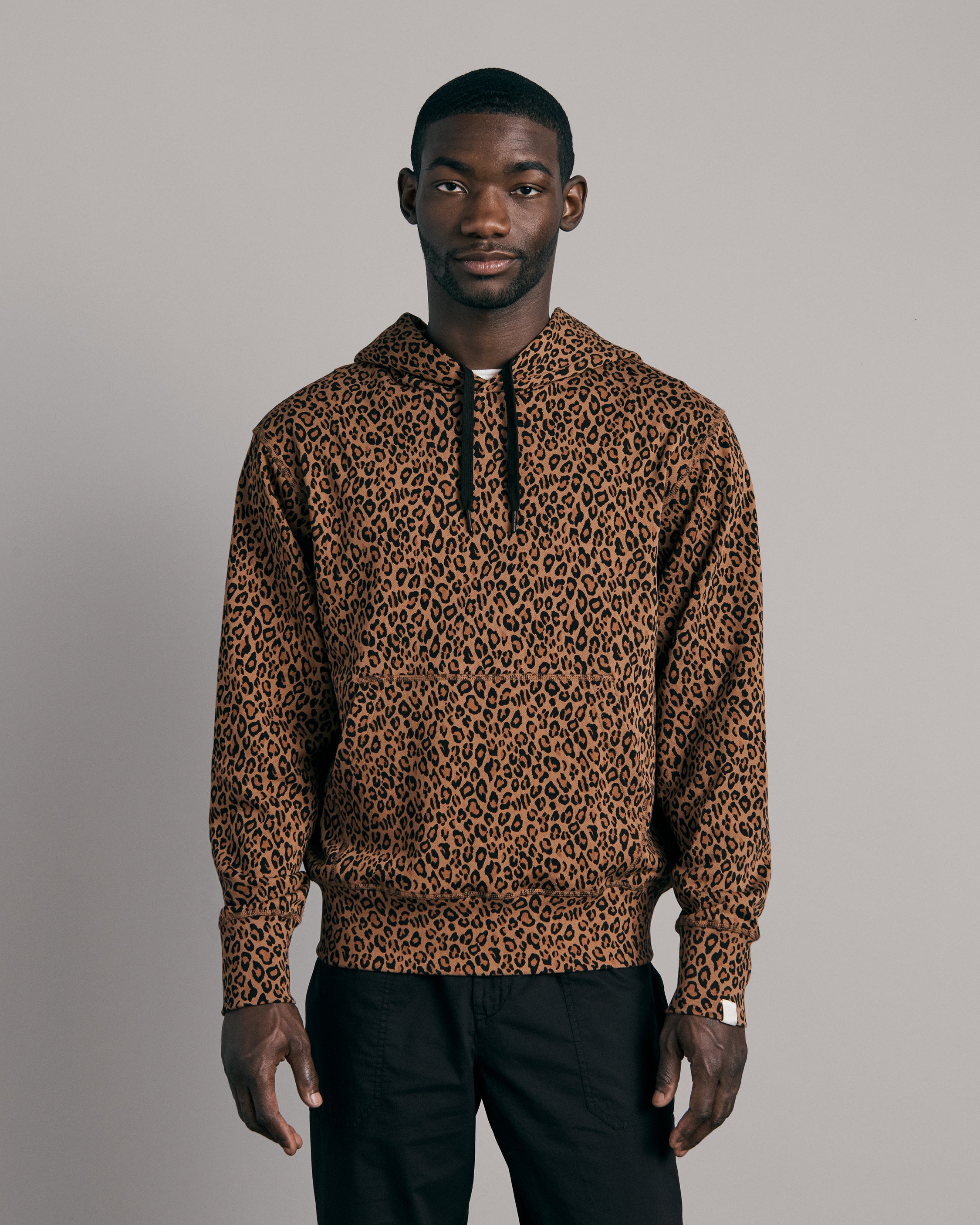 Stylish All Over Leopard Print Hoodie for Women & Men - Cozy Fleece Pullover with Kangaroo Pocket - Perfect for Streetwear, Casual Outfits & Winter Fashion