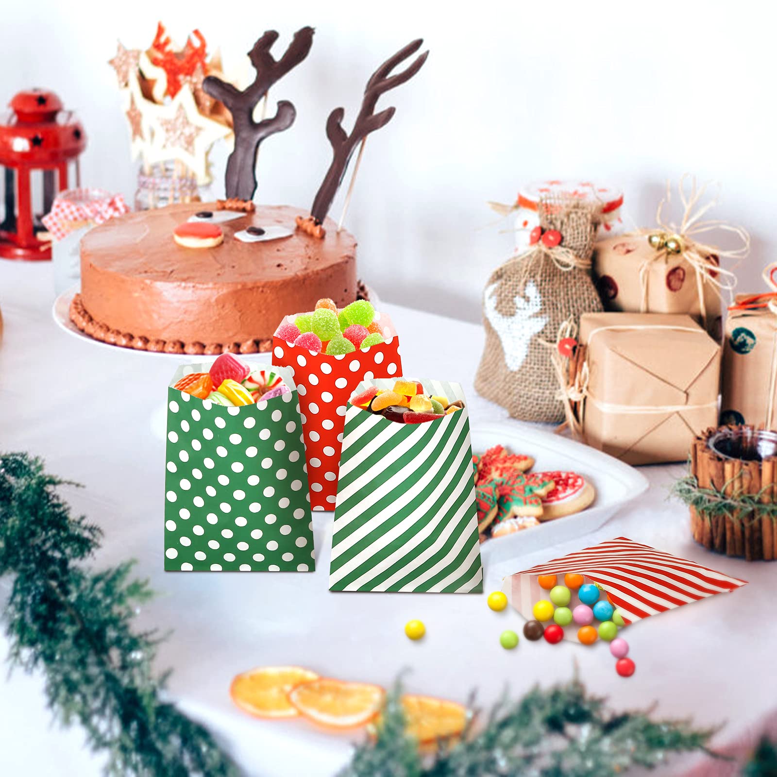 KESOTO 100 Pack Christmas Small Paper Treat Bags for Candy, Cookies & Party Favors - Holiday Goodie Bags in Festive Red & Green - Perfect for Christmas Buffets, Classroom Treats & Gift Exchanges