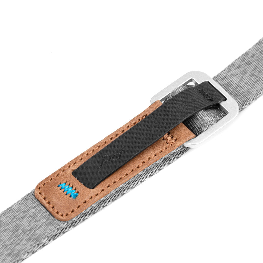 Peak Design Leash Camera Strap - Adjustable & Comfortable for DSLR, Mirrorless Cameras - Perfect for Travel, Hiking & Outdoor Photography