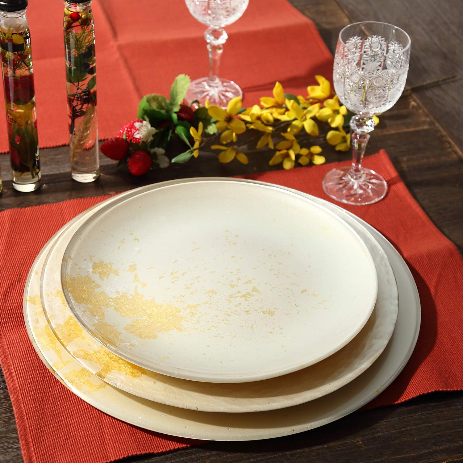 Japanese Urushi Glass Flat Dinner Plate 11-inch - Majestic White with Gold Leaf - Dishwasher Safe - Elegant Dining for Restaurants, Weddings & Special Occasions