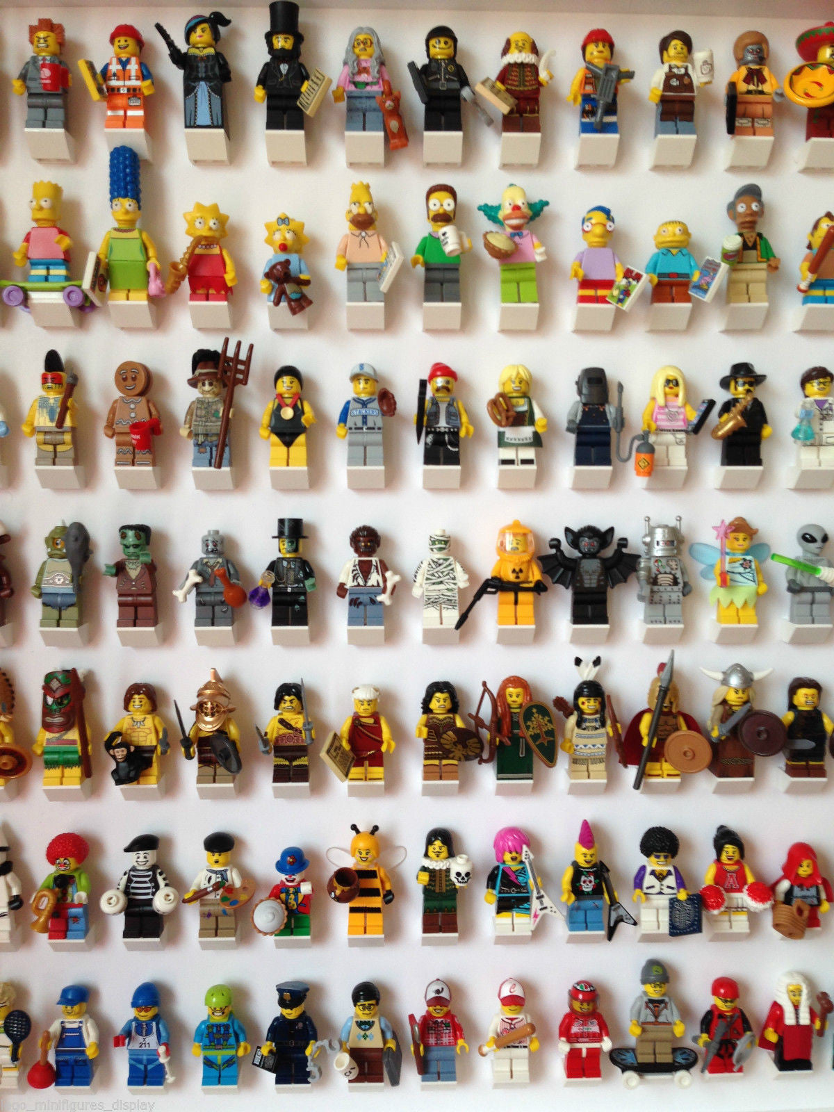 White Large Display Frame for 105 Lego® Minifigures - Perfect for Collectors & Home Decor | Showcase Your Miniature Collection