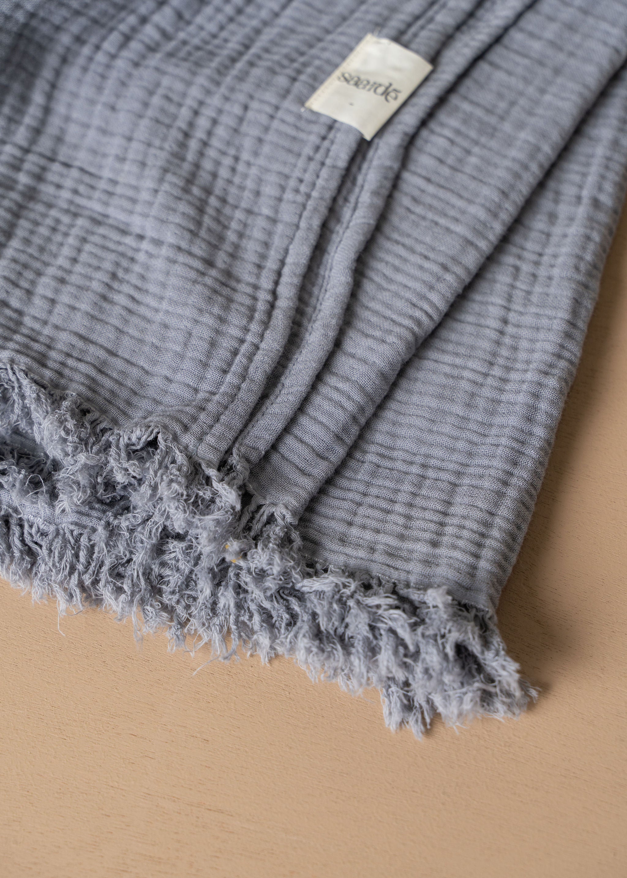 Premium Enes Cotton Bed Cover - Soft & Breathable Pale Grey King Size - Perfect for Cozy Bedrooms & Guest Rooms