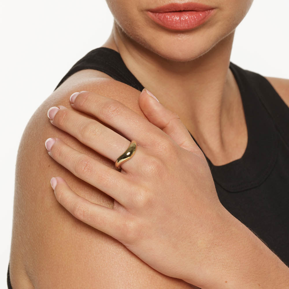 Gold Wave Dome Ring for Women - Elegant Stackable Jewelry for Everyday Wear & Special Occasions