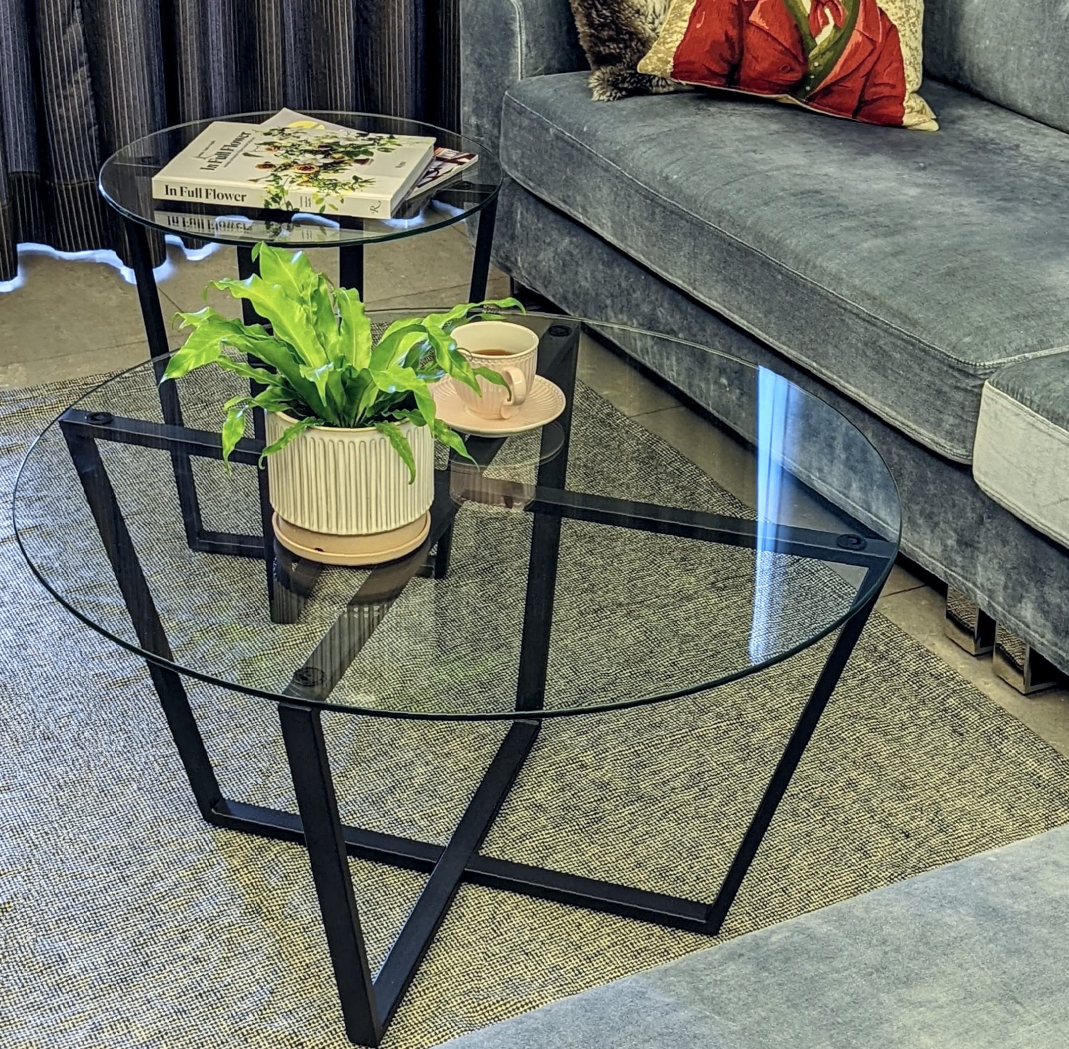 Modern Mango Wood Round Glass Coffee Table with Steam Bent Legs - Clear Tempered Glass Top & Black Metal Base for Living Room, Dining Room, Office - Perfect for Small Spaces, Lounge Areas & Contemporary Home Decor