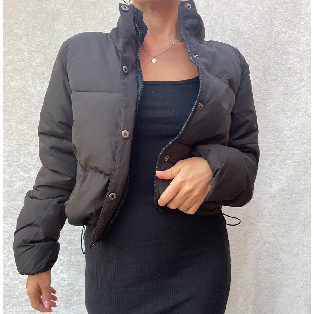 AMARNA Black Cropped Puffer Jacket for Women - Lightweight Winter Coat with Quilted Design | Perfect for Casual Outfits, Streetwear & Cold Weather Fashion