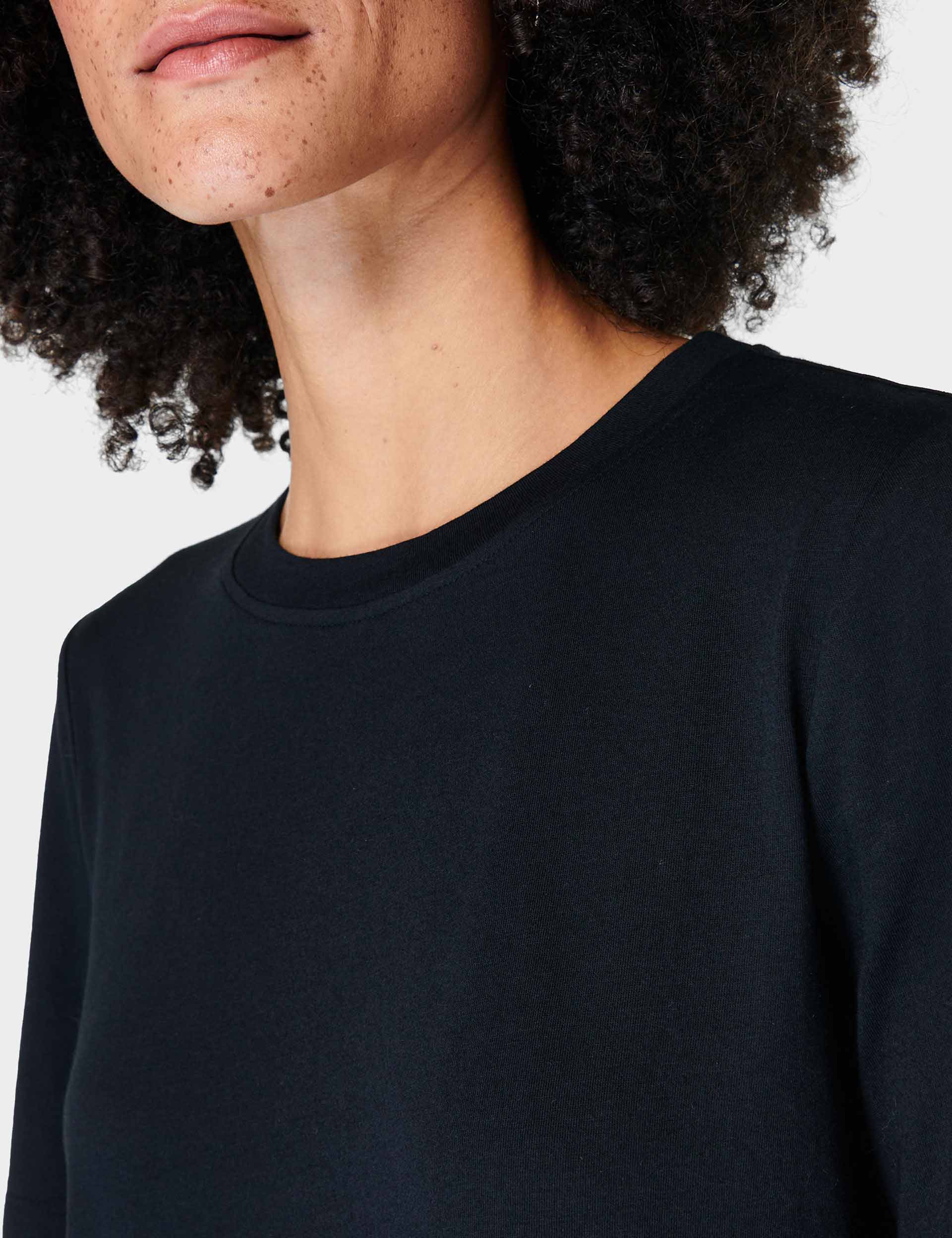 Premium Essential Crew Neck T-Shirt for Men - Soft Cotton Comfort Fit Black Tee - Casual Wear, Layering & Everyday Outfits