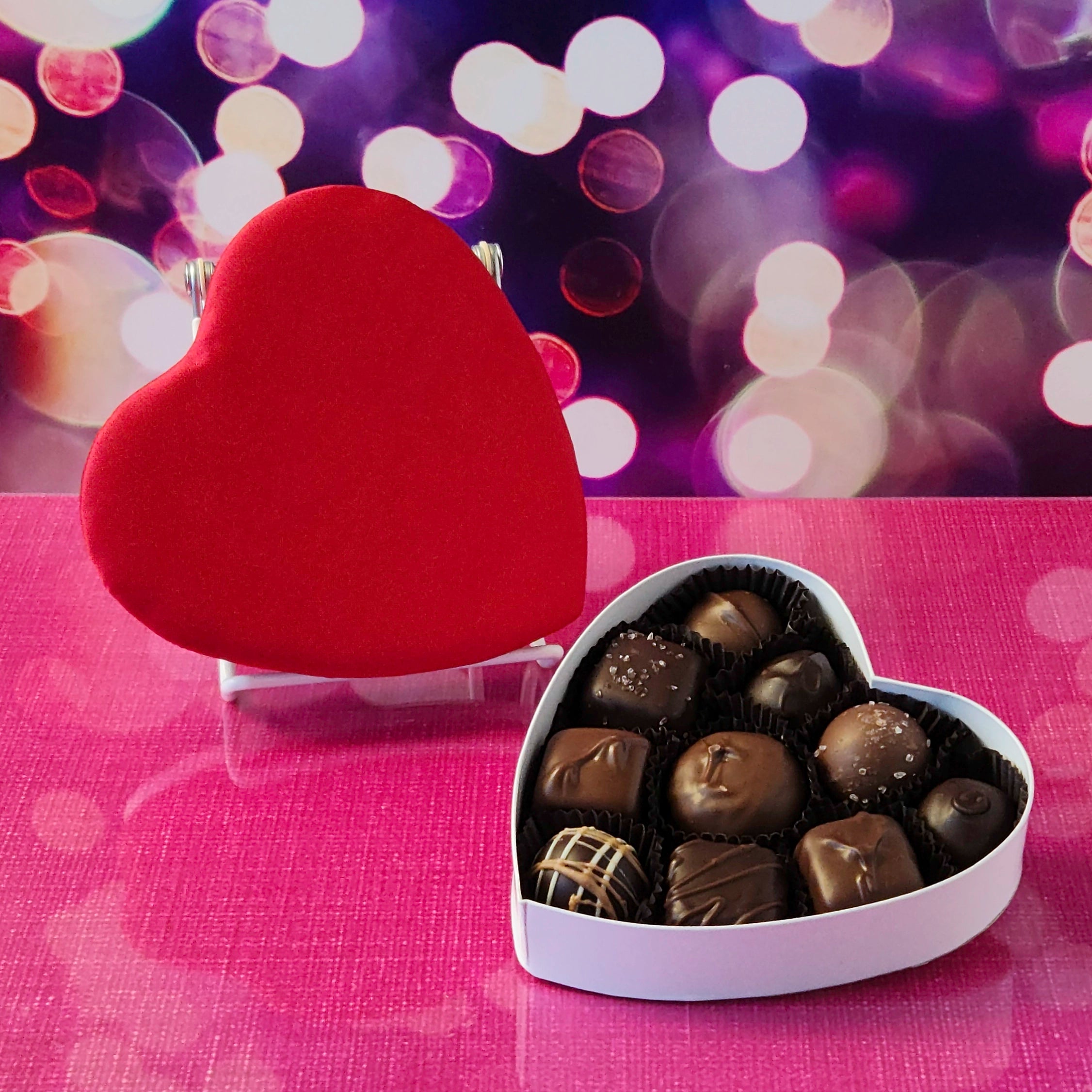 Valentine's Day Heart Shaped Gift Box - Elegant Jewelry Storage for Necklaces, Rings & Keepsakes | Perfect for Romantic Gifts, Proposals & Anniversary Presents