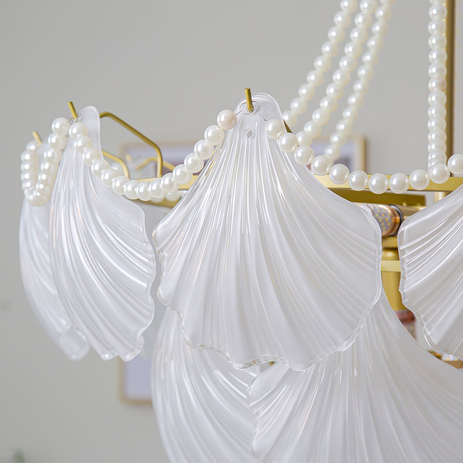 Elegant Scallop Shell Chandelier - Modern Coastal Lighting Fixture for Dining Room, Bedroom, and Beach House Decor