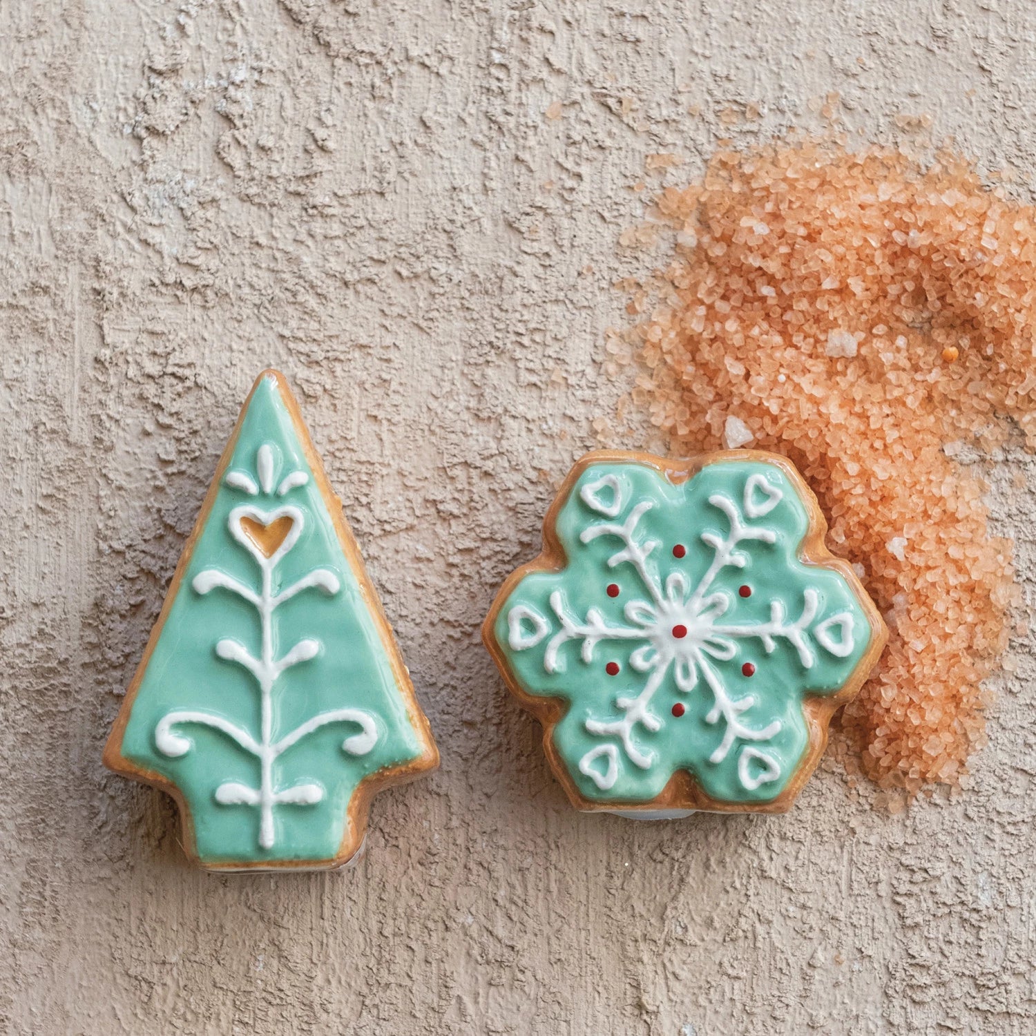 Festive Christmas Cookie Shaped Salt and Pepper Shaker Set - Holiday Kitchen Decor & Dining Table Essentials for Baking Parties & Family Gatherings