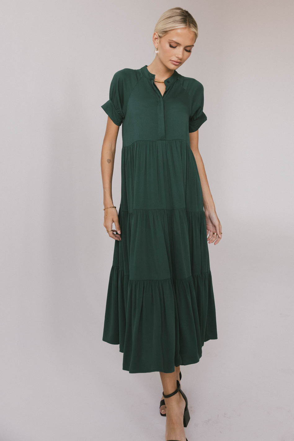 Amanda Women's Elegant Tiered Maxi Dress in Emerald Green - Perfect for Weddings, Parties & Special Occasions