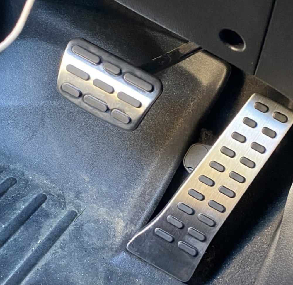 2-Piece Silver Aluminum Racing Pedal Covers for Kia K7 Stinger K5 Optima - Enhance Driving Performance & Interior Style - Perfect for Track Racing & Car Enthusiasts