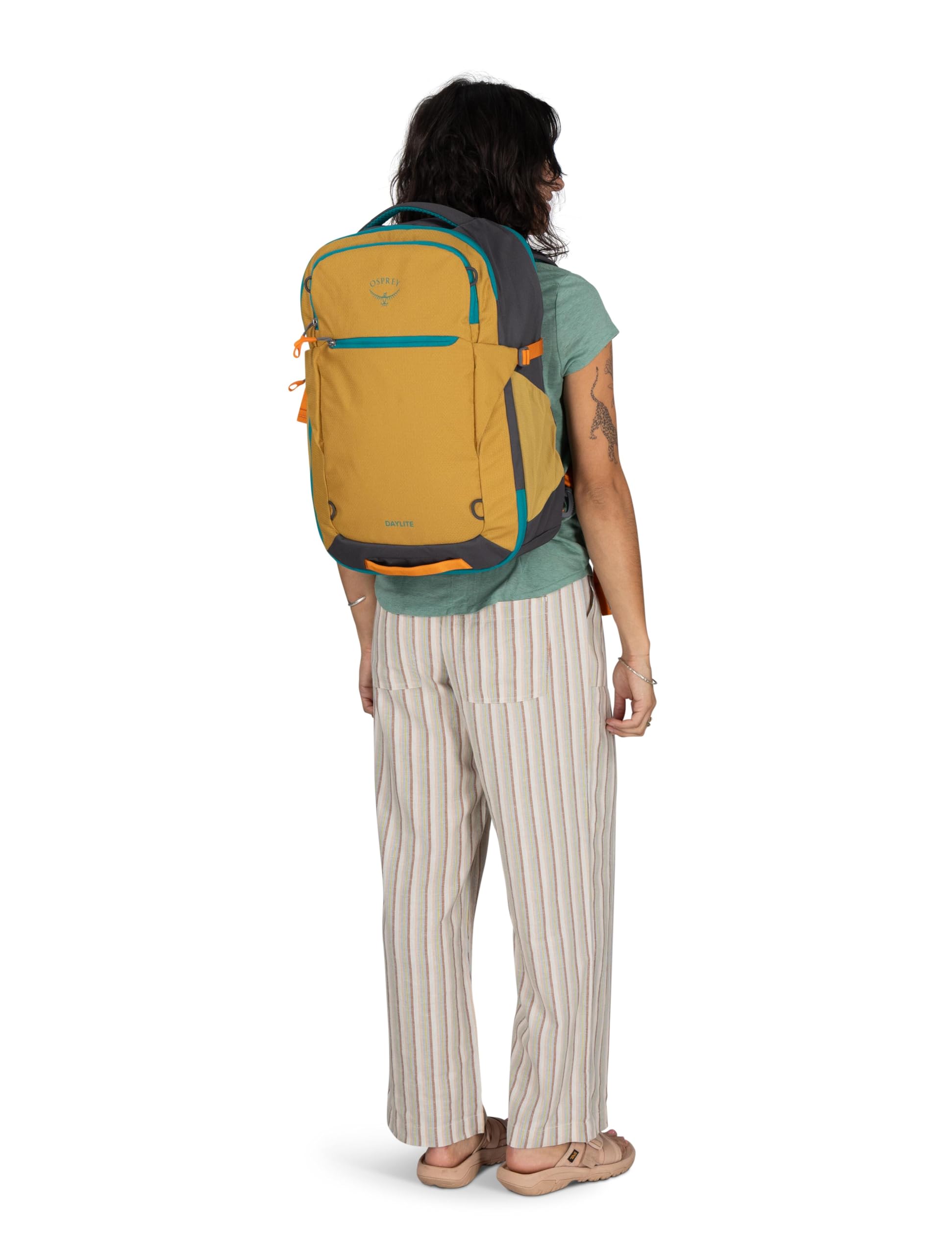 Osprey Unisex-Adult Daylite Travel Backpack 35L - Lightweight Hiking Daypack for Travel, Camping & Outdoor Adventures