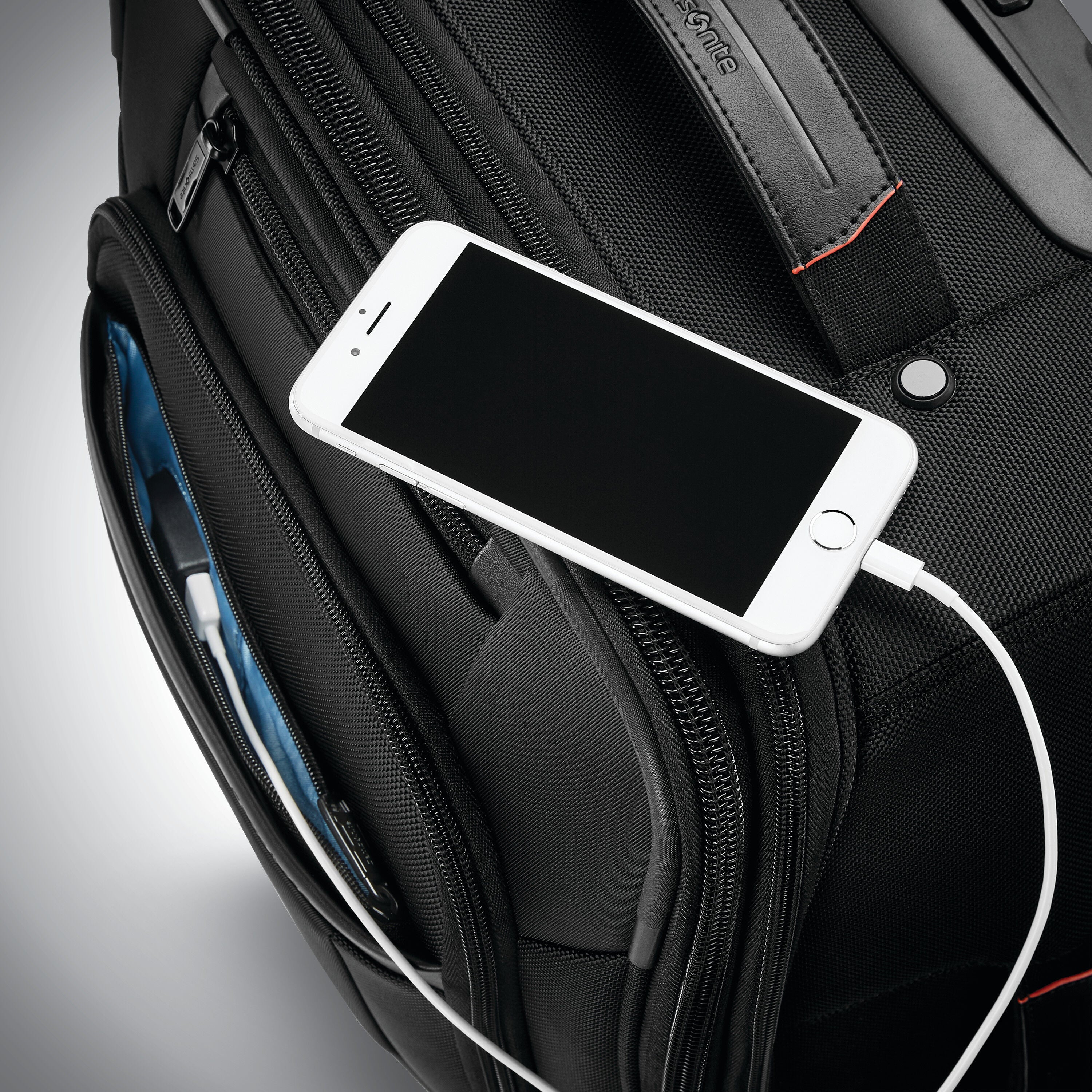 Expandable Softside Carry-On Luggage for Travel - Lightweight, Durable & Spinner Wheels - Perfect for Business Trips & Weekend Getaways