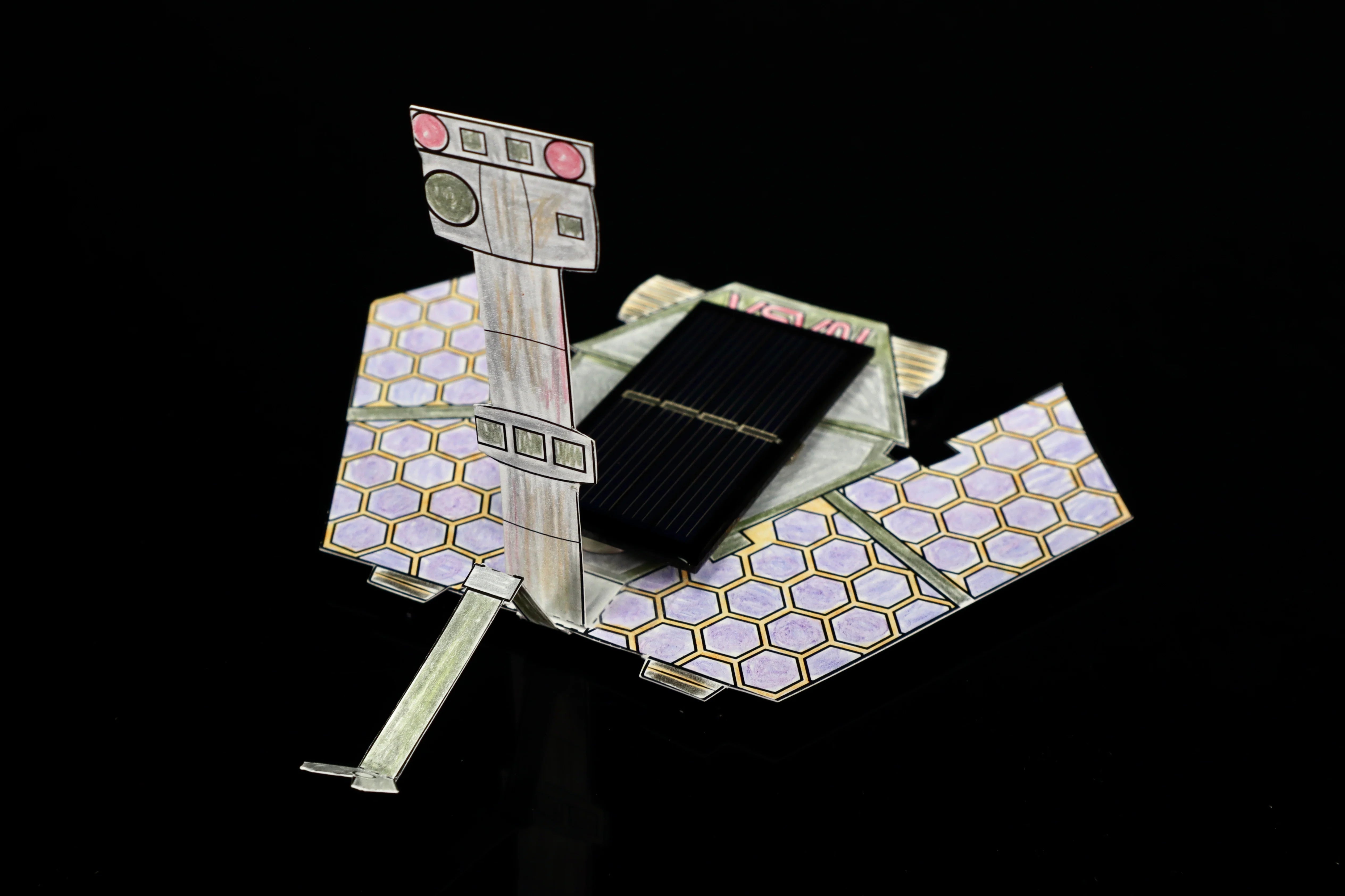Solar Powered Mars Rover Toy for Kids - STEM Educational Space Exploration Gift - Perfect for Science Learning & Outdoor Play