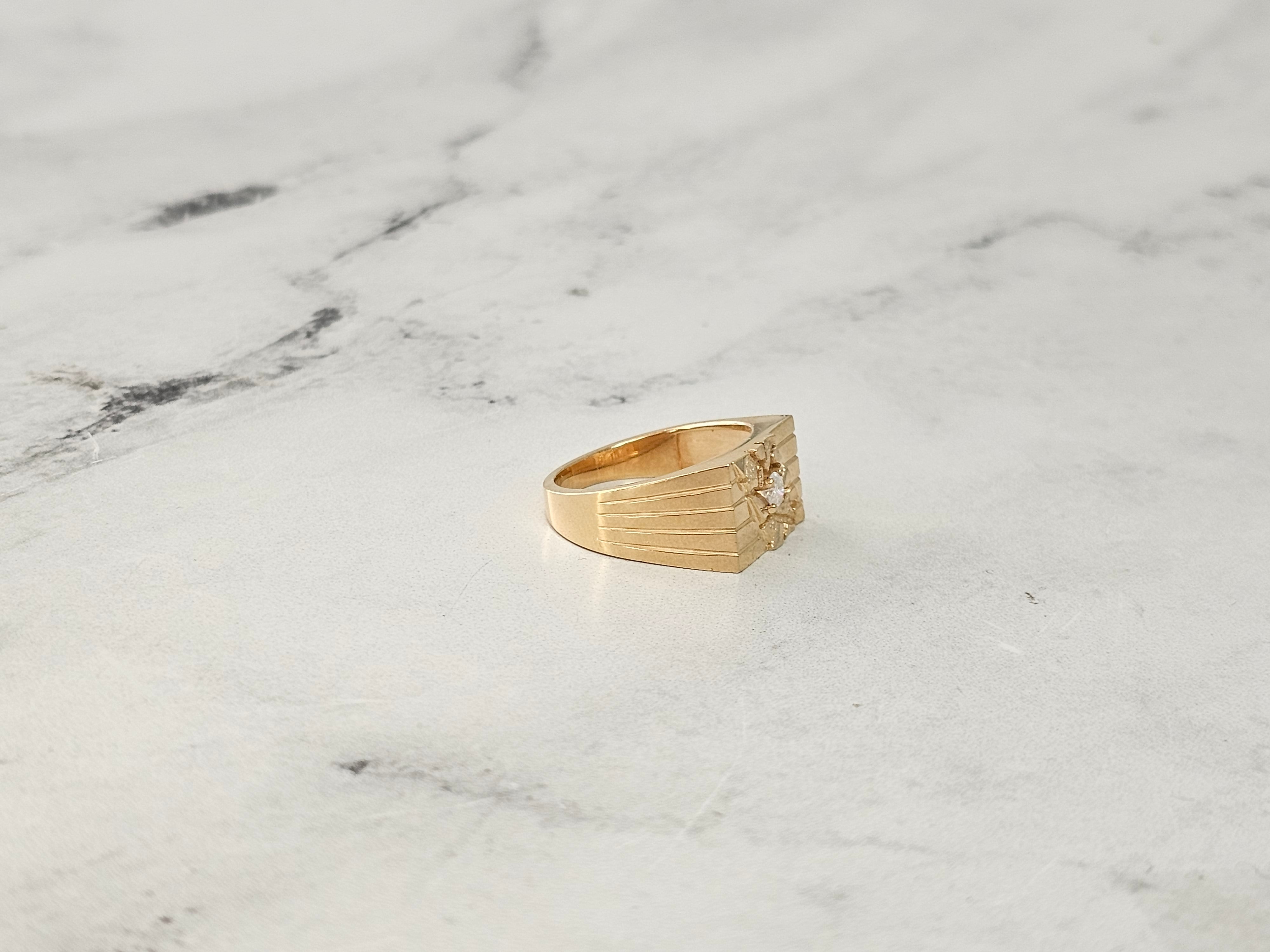Solitaire Diamond Nugget Ring - 14K Gold Minimalist Wedding Band for Women - Perfect for Engagement, Anniversary & Everyday Elegance