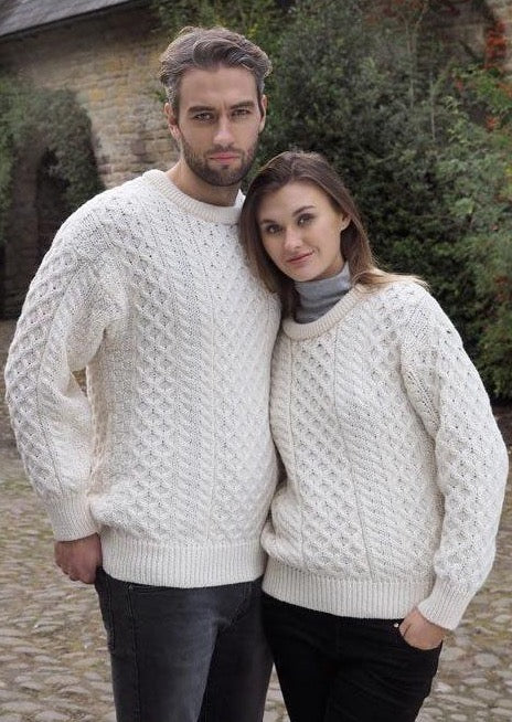 Premium Aran Crew Neck Merino Wool Sweater for Men & Women | Soft Natural Warm Knitwear | Perfect for Winter, Fall & Casual Outfits